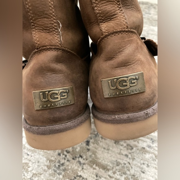 UGG Kensington Biker Boots Shearling Lined Leather Distressed Brown size 10 - Picture 6 of 9